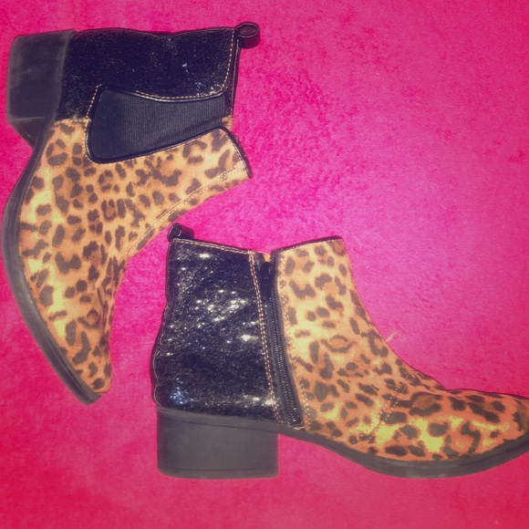 Boots - Picture 1 of 2